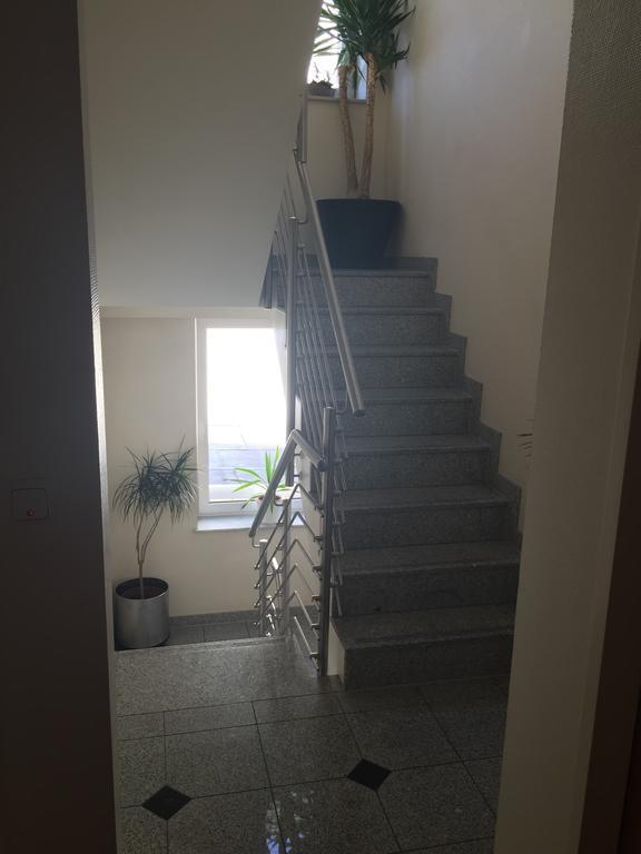 Hotel Restaurant Zagreb كولونيا المظهر الخارجي الصورة